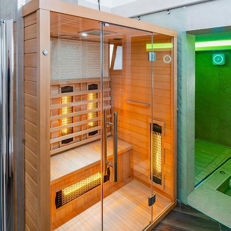 Luxuite Spa Con Piscina E Jacuzzi Alberobello Exterior foto